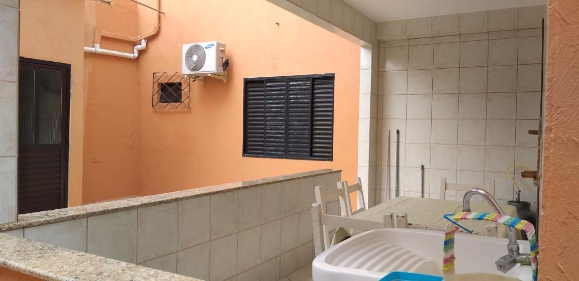 Villa Casa 02 dorm na Rua Salmao Bombinhas Exterior foto
